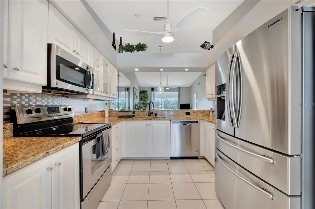 6904 Drewrys Bluff Bradenton FL 34203