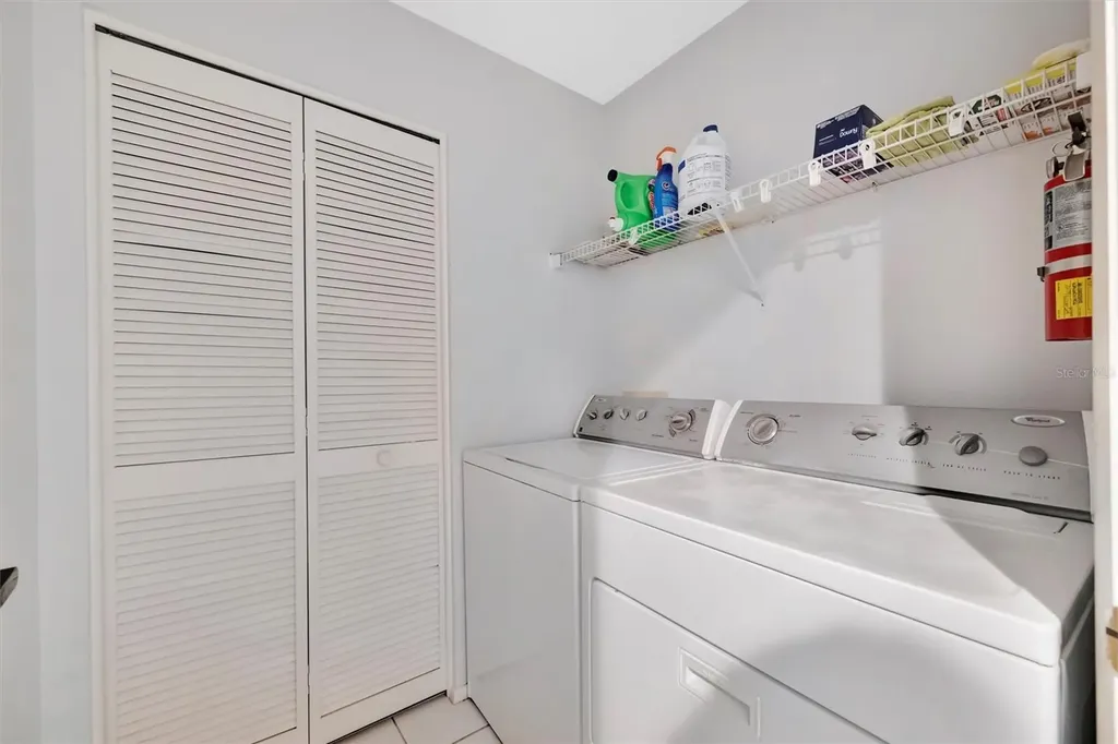 6904 Drewrys Bluff Bradenton FL 34203