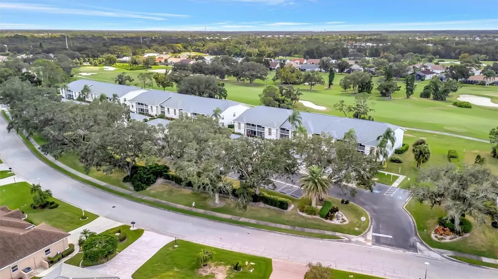 6904 Drewrys Bluff Bradenton FL 34203