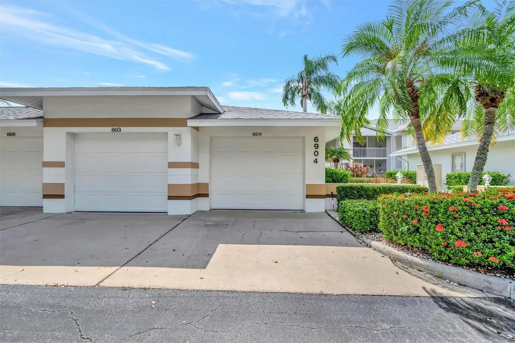 6904 Drewrys Bluff Bradenton FL 34203