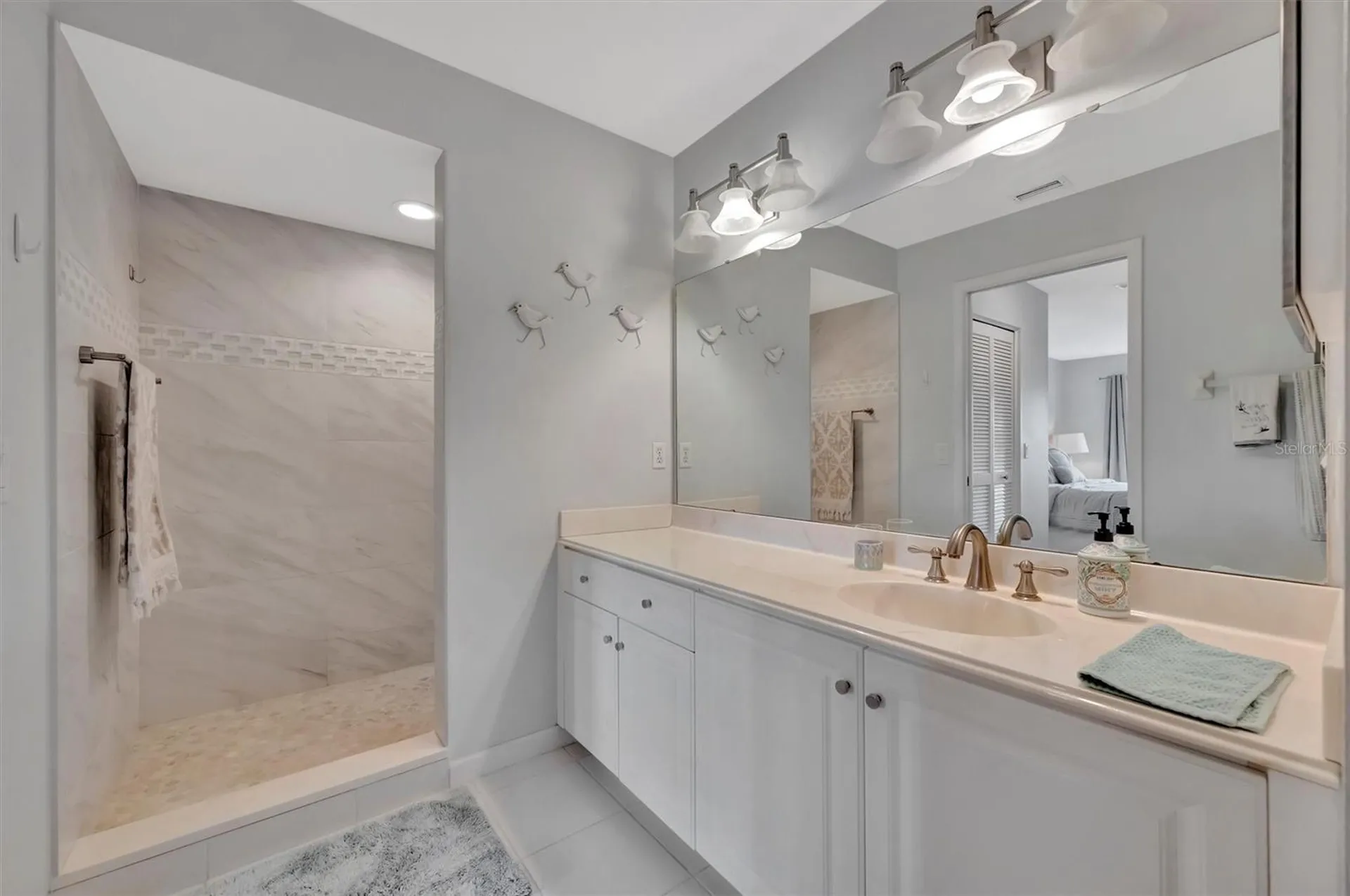 6904 Drewrys Bluff Bradenton FL 34203