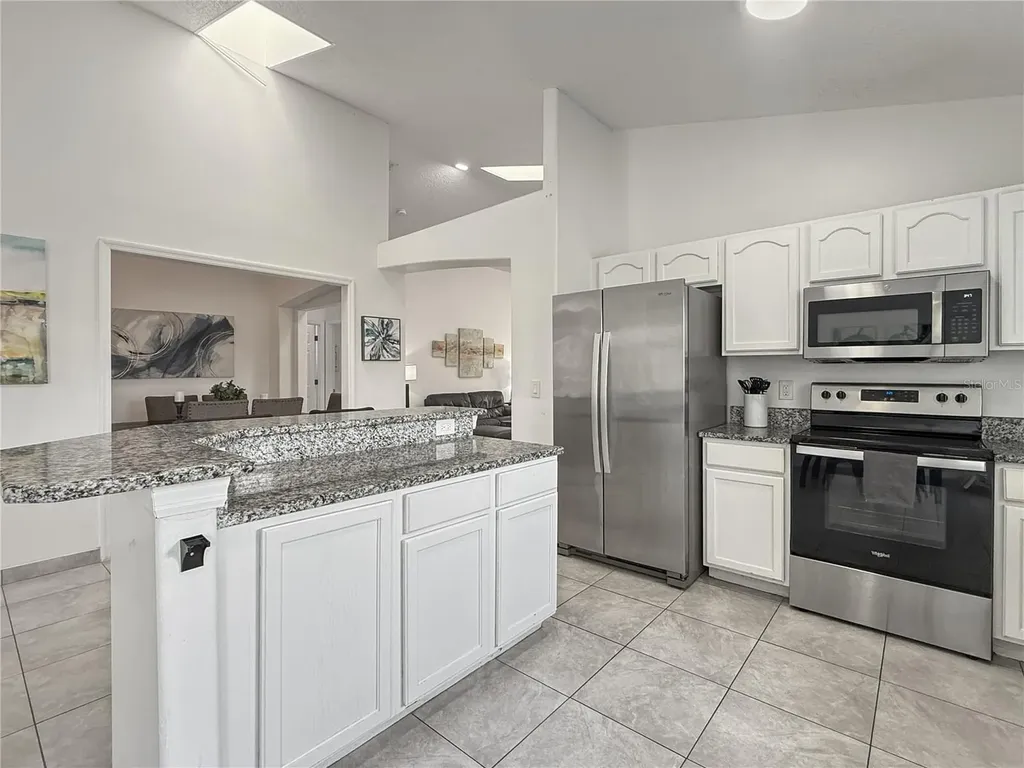 2512 Oneida Loop Kissimmee FL 34747