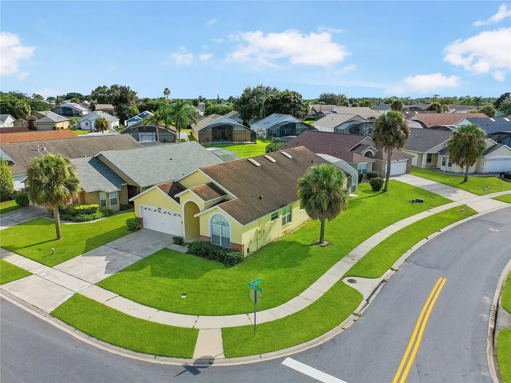 2512 Oneida Loop Kissimmee FL 34747