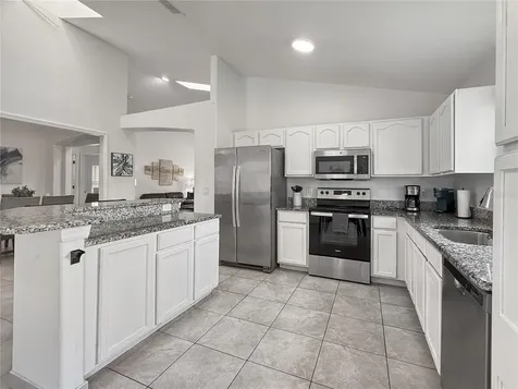 2512 Oneida Loop Kissimmee FL 34747