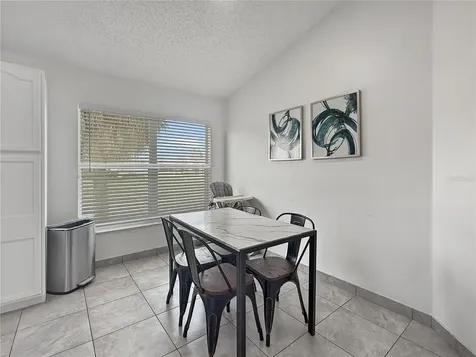 2512 Oneida Loop Kissimmee FL 34747