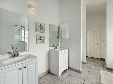 2512 Oneida Loop Kissimmee FL 34747