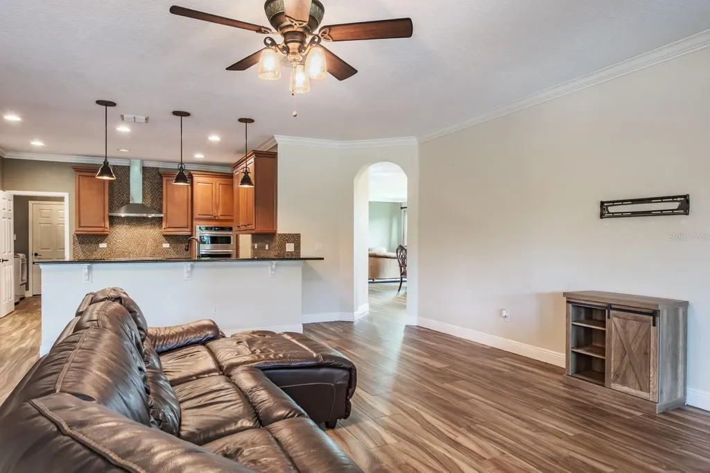 165 Mobbly Bay Drive Oldsmar FL 34677