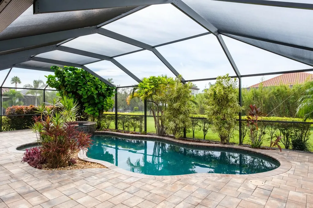 165 Mobbly Bay Drive Oldsmar FL 34677