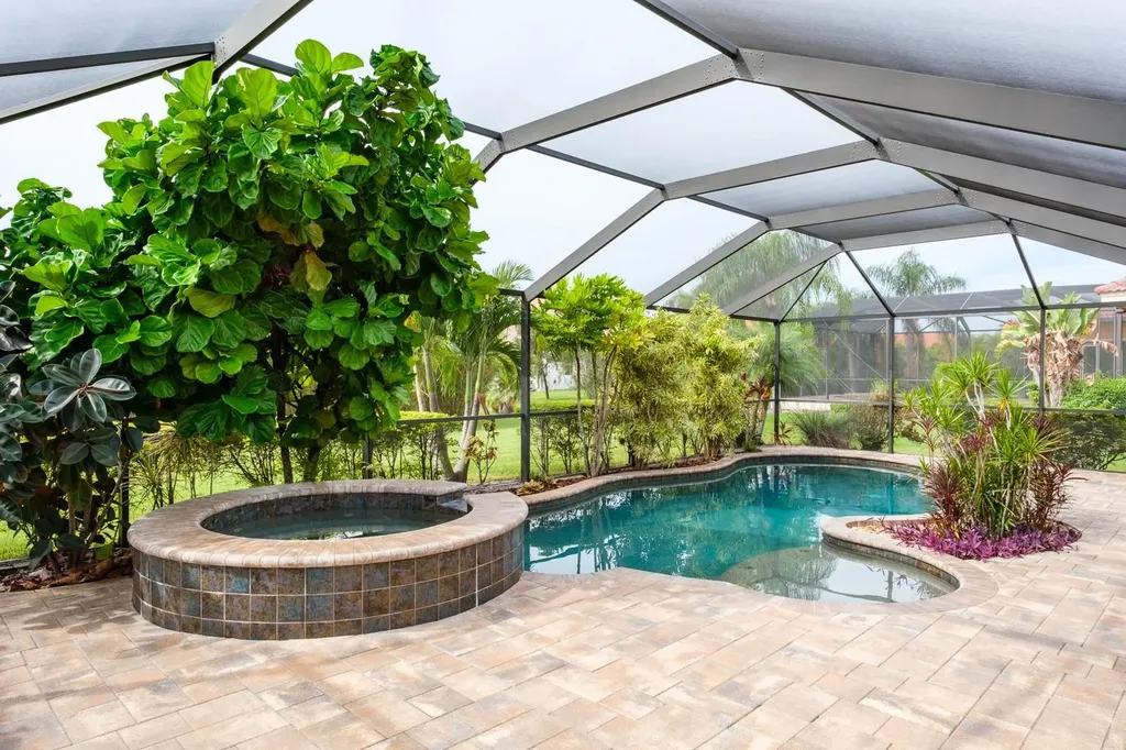 165 Mobbly Bay Drive Oldsmar FL 34677