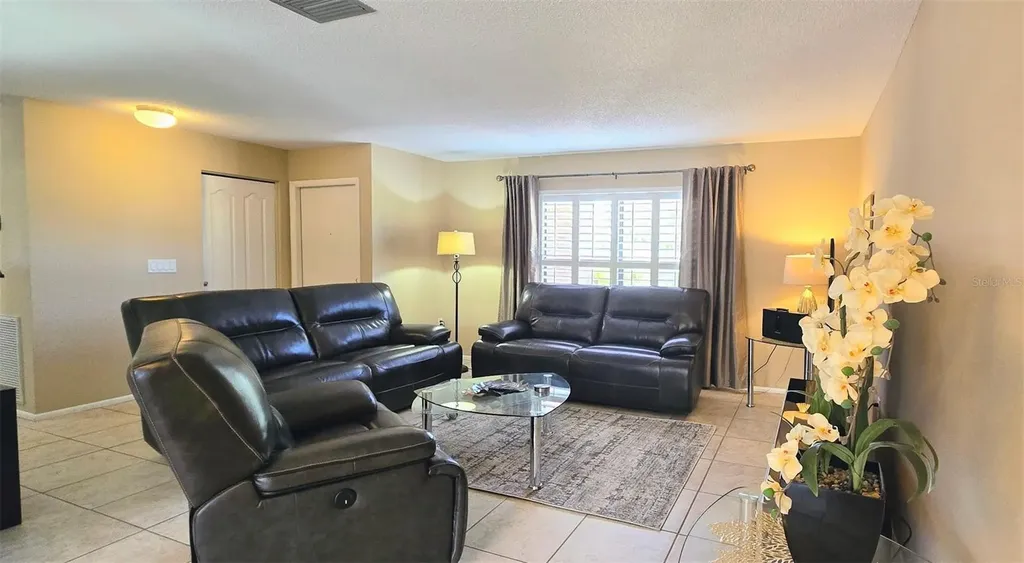 3803 Easton Street Sarasota FL 34238