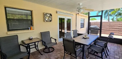 3803 Easton Street Sarasota FL 34238