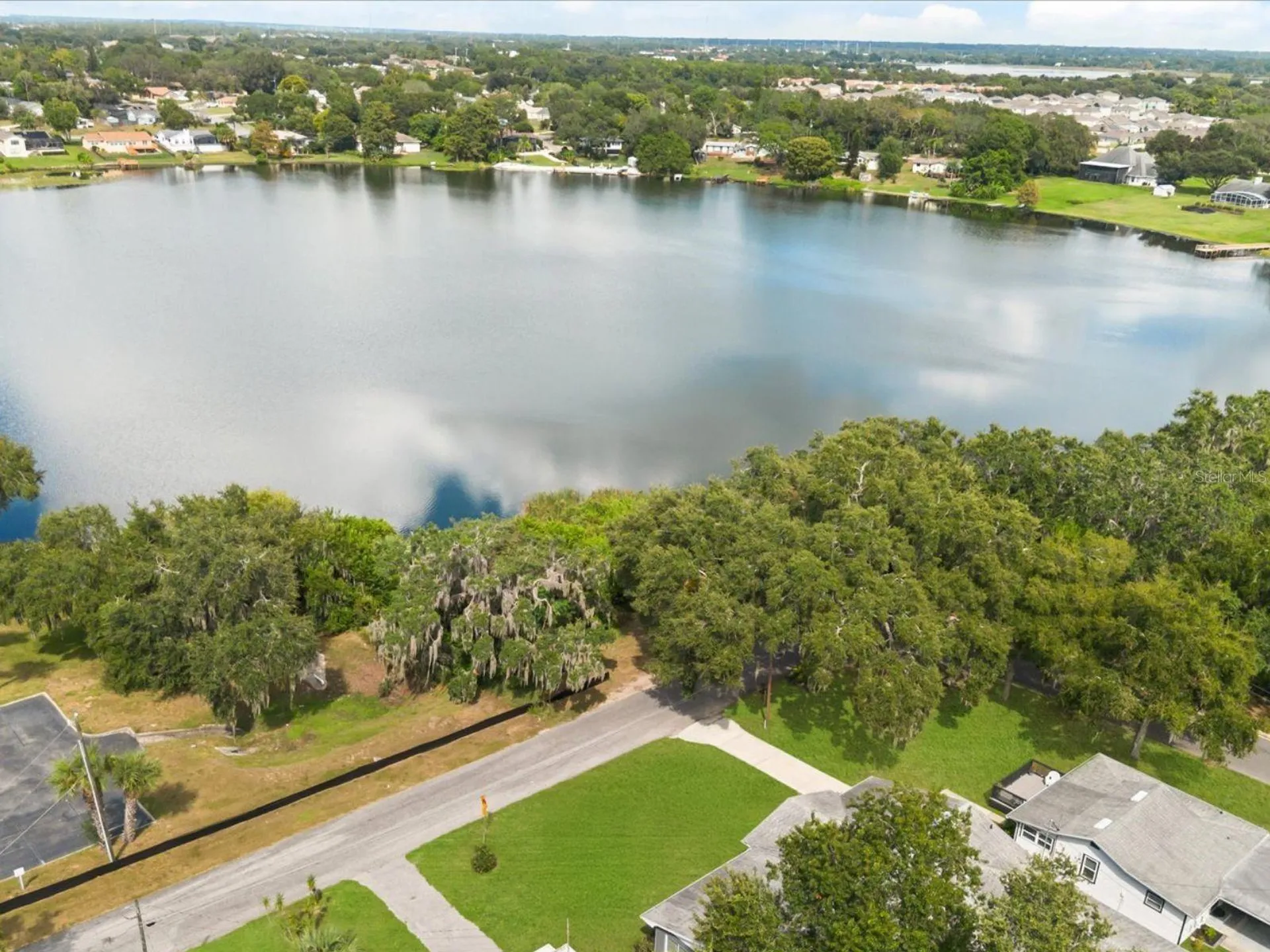 1210 E Caroline Street Tavares FL 32778