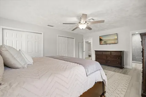1210 E Caroline Street Tavares FL 32778
