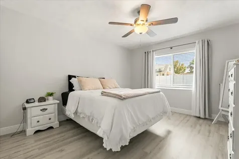 1210 E Caroline Street Tavares FL 32778