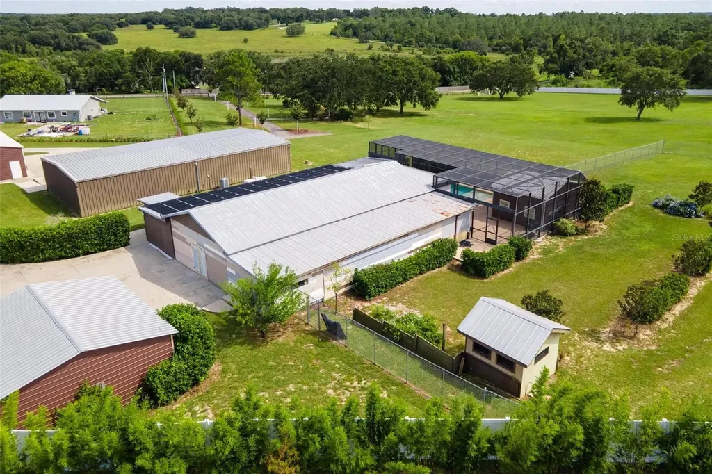 7086 Number Two Road Howey In The Hills FL 34737