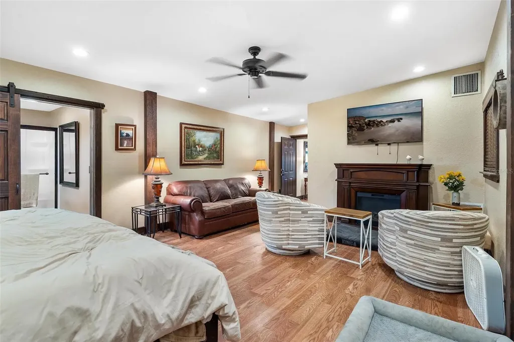7086 Number Two Road Howey In The Hills FL 34737