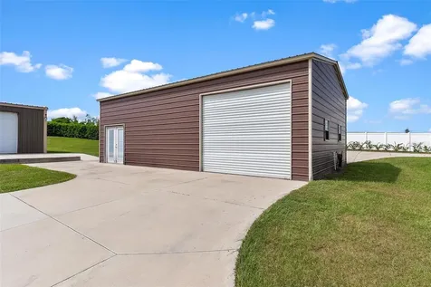7086 Number Two Road Howey In The Hills FL 34737