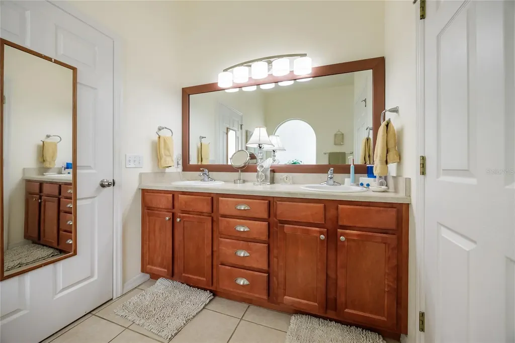6490 NW 109th Place Alachua FL 32615