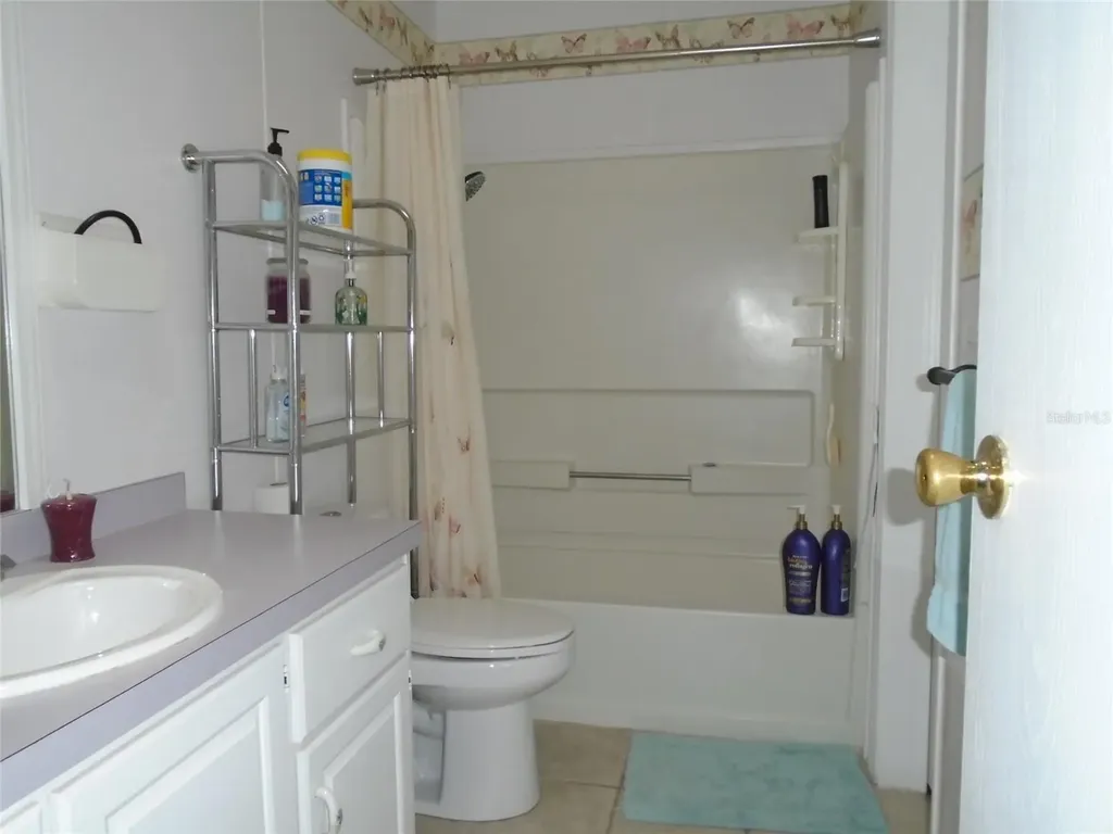 5559 SW 42nd Place Bell FL 32619
