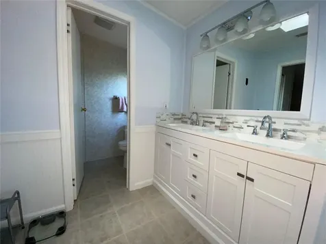 5559 SW 42nd Place Bell FL 32619