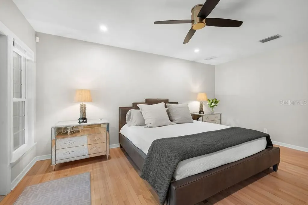 1585 South Drive Sarasota FL 34239