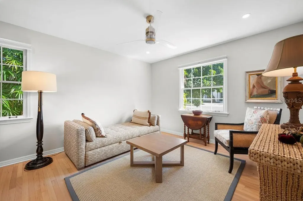 1585 South Drive Sarasota FL 34239