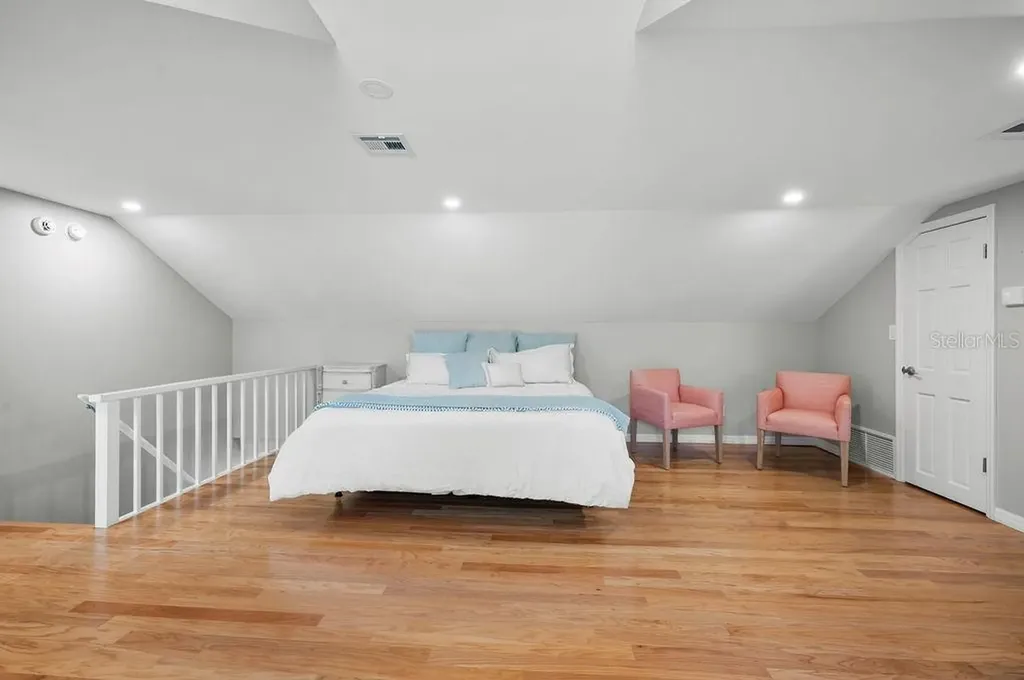 1585 South Drive Sarasota FL 34239