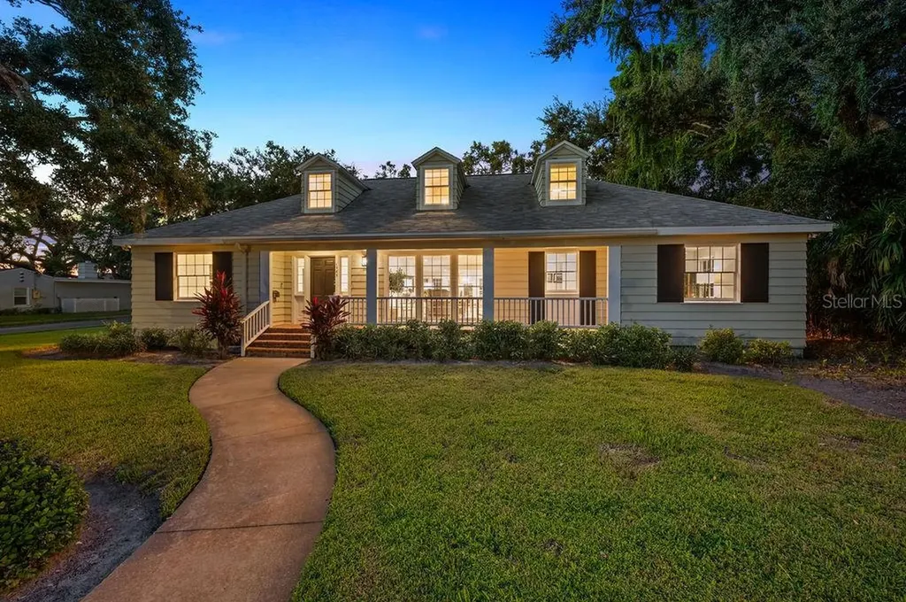 1585 South Drive Sarasota FL 34239