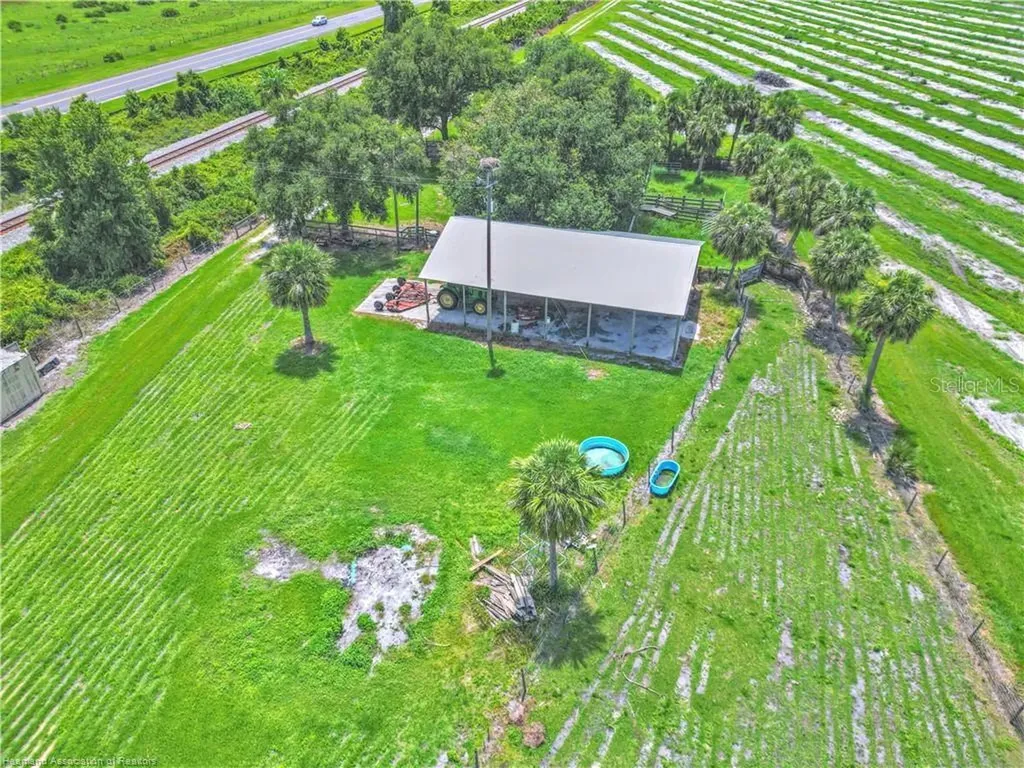 8495 County Road 621 Lorida FL 33857