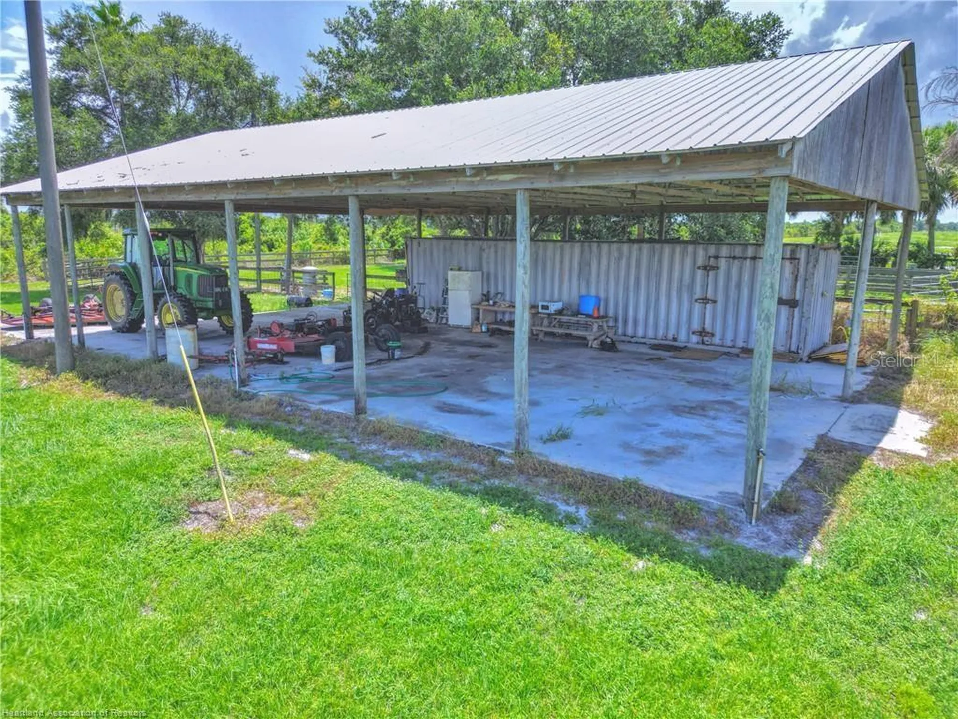 8495 County Road 621 Lorida FL 33857