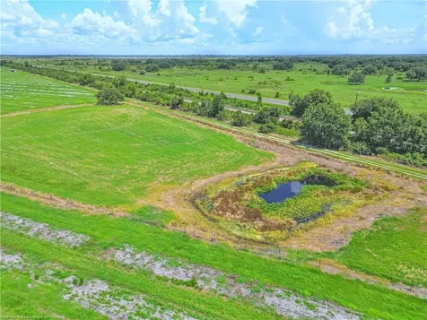 8495 County Road 621 Lorida FL 33857
