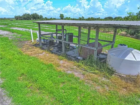 8495 County Road 621 Lorida FL 33857