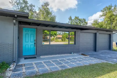2106 W Minnehaha Street Tampa FL 33604