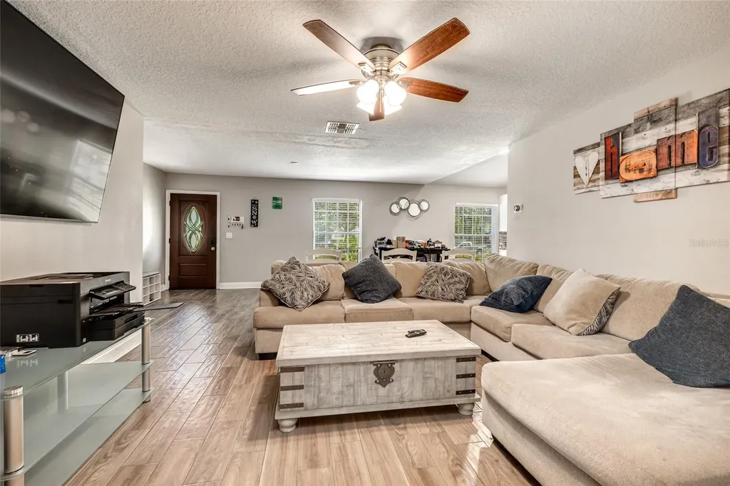 4320 8th Avenue N St Petersburg FL 33713
