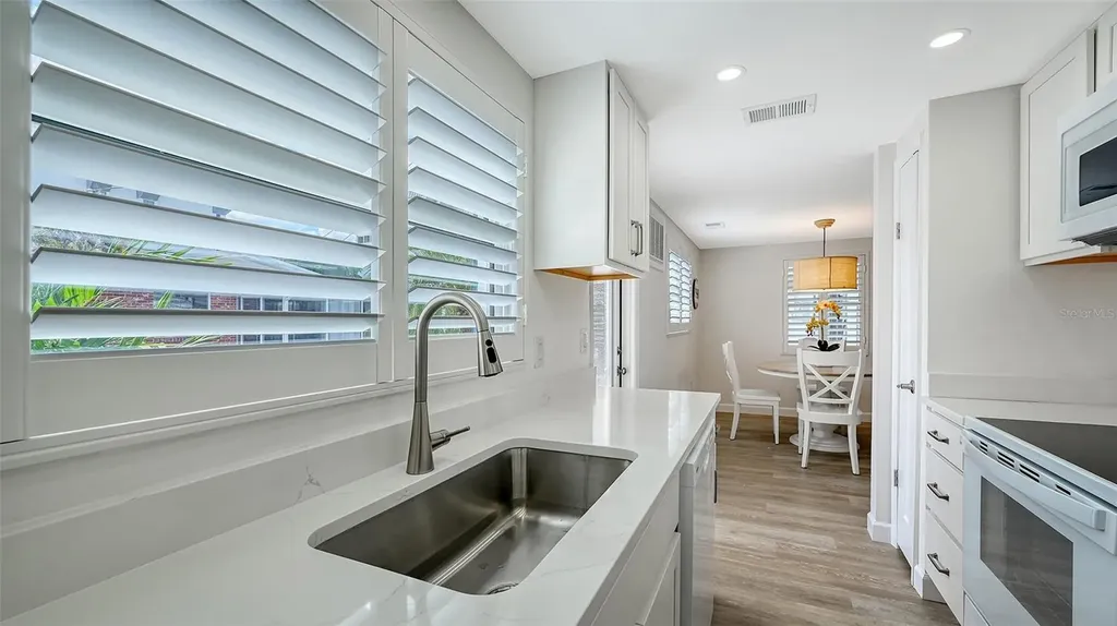 6020 Midnight Pass Road Siesta Key FL 34242
