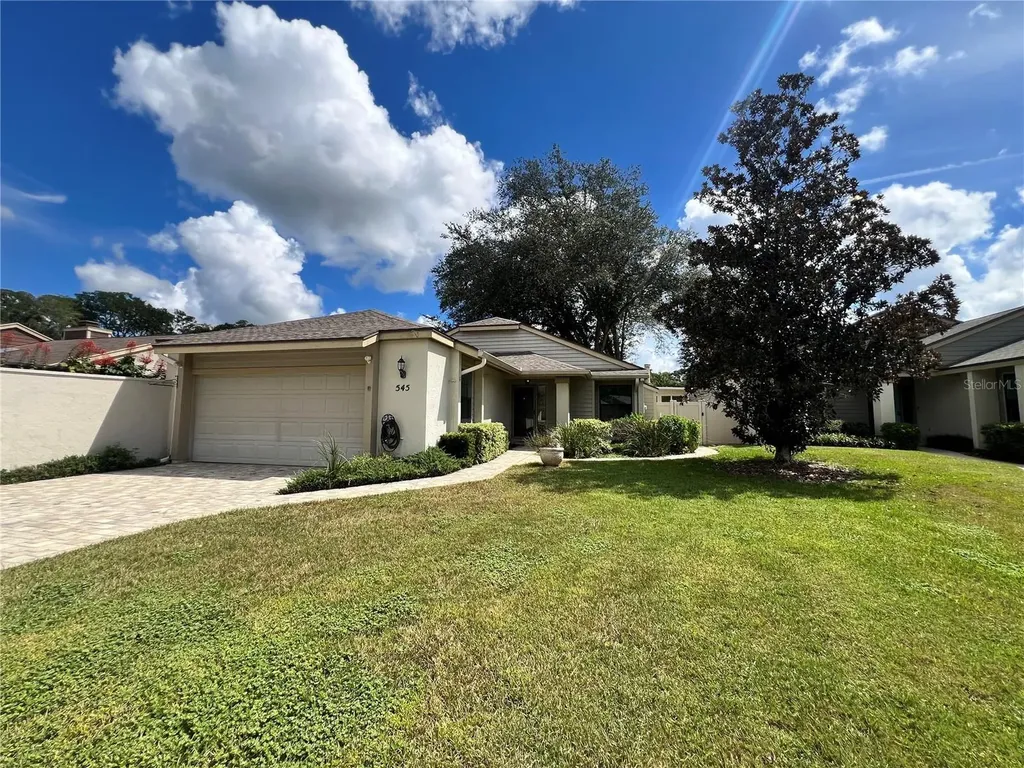 545 NE 45th Court Ocala FL 34470