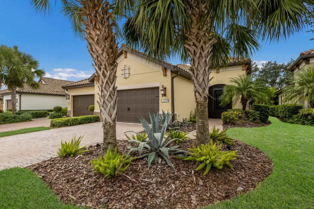 6314 Positano Court Sarasota FL 34243