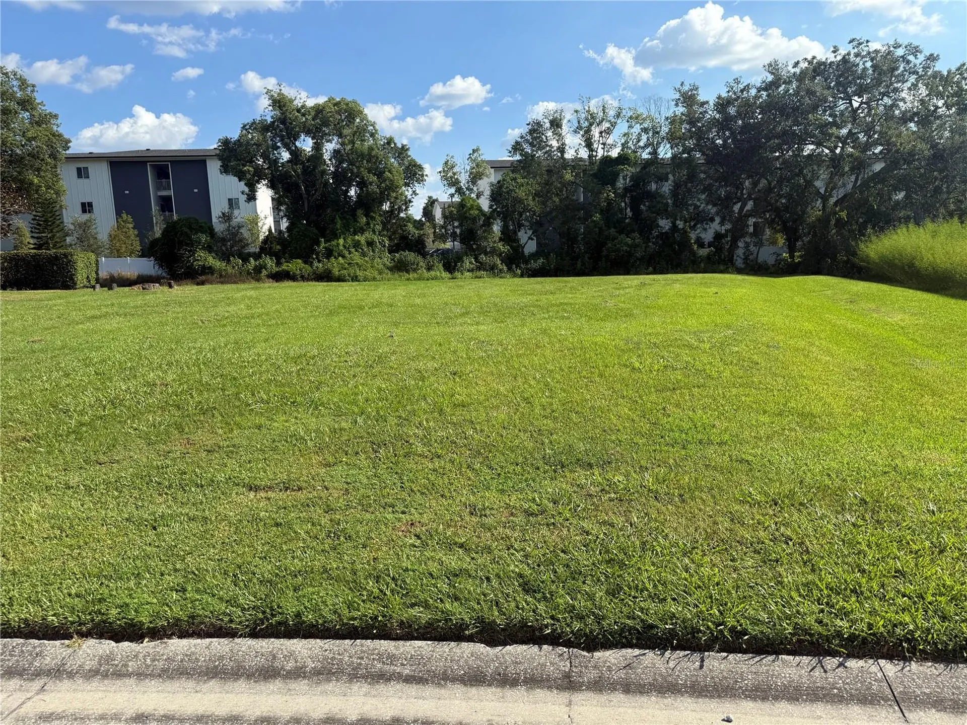 Island Shores Lane Lakeland FL 33809