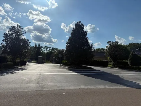 Island Shores Lane Lakeland FL 33809