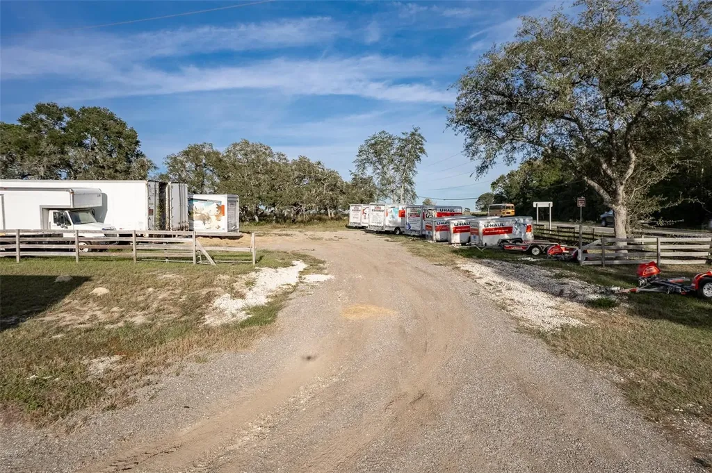 5865 SW 176th Avenue Dunnellon FL 34432