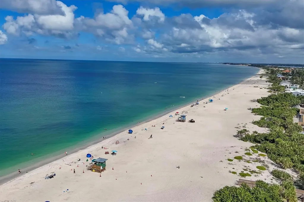 1104 Hoover Street Nokomis FL 34275