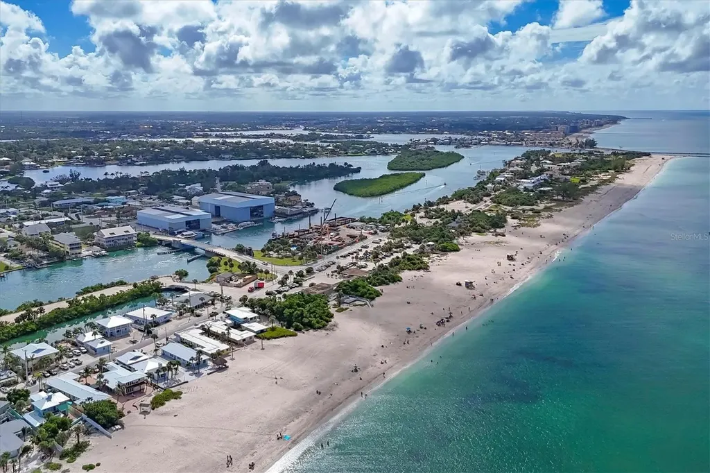 1104 Hoover Street Nokomis FL 34275