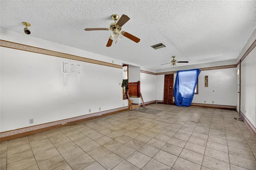 311 S Webb Road Plant City FL 33566