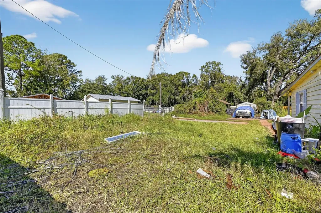311 S Webb Road Plant City FL 33566