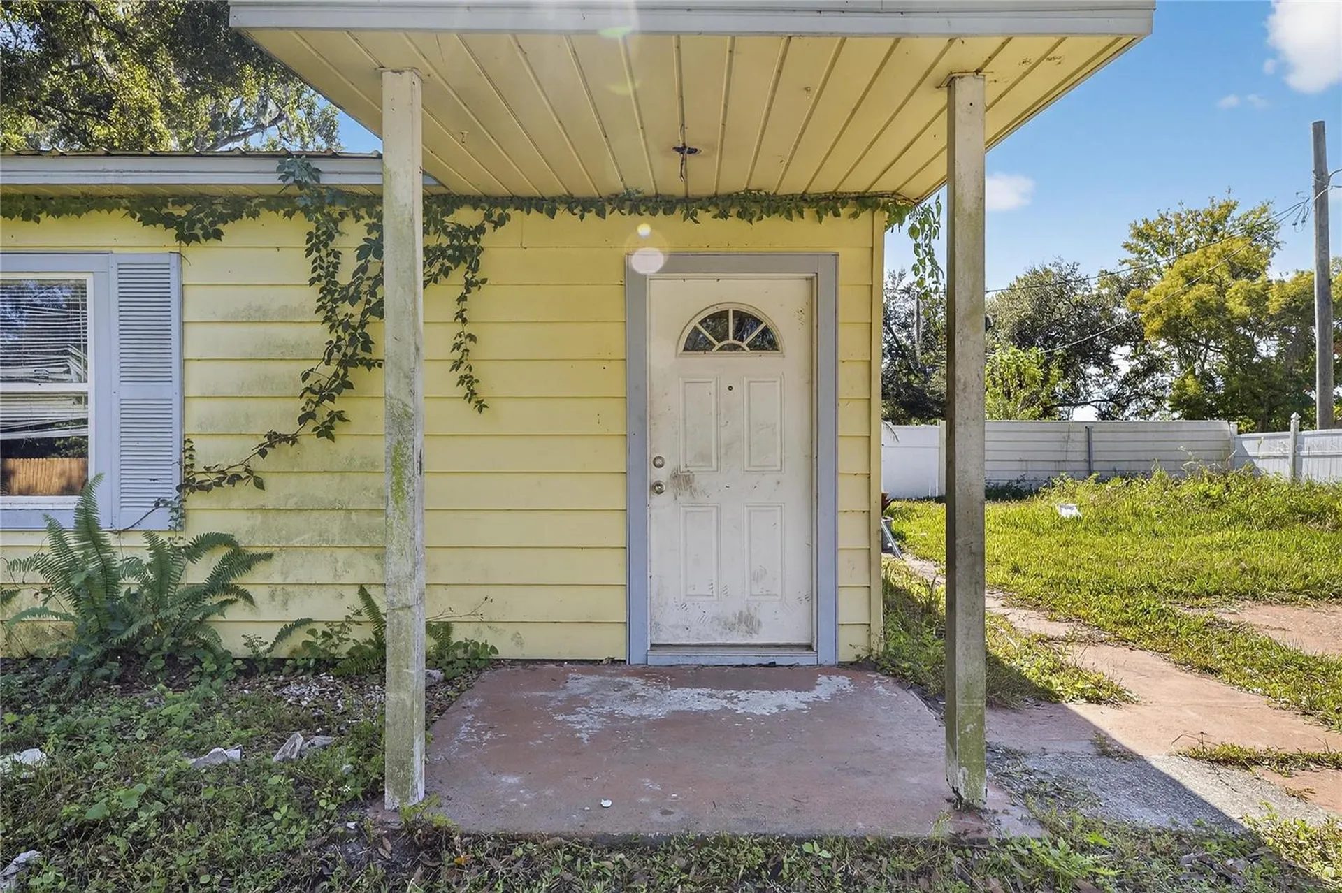 311 S Webb Road Plant City FL 33566