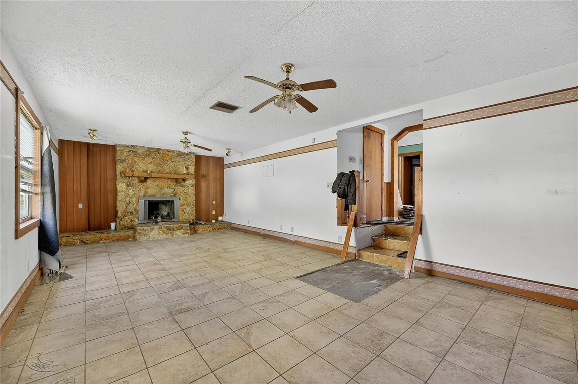 311 S Webb Road Plant City FL 33566