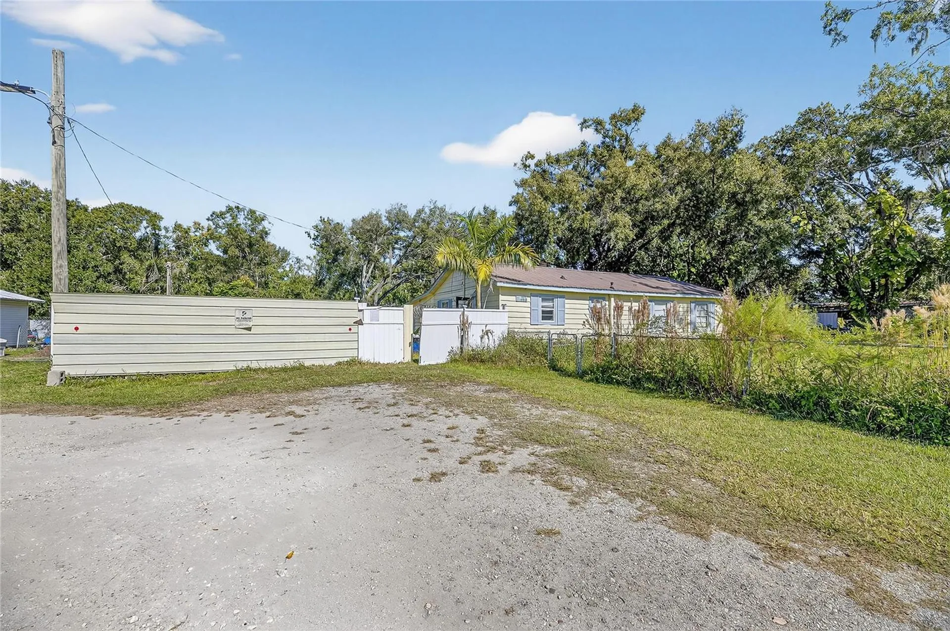 311 S Webb Road Plant City FL 33566