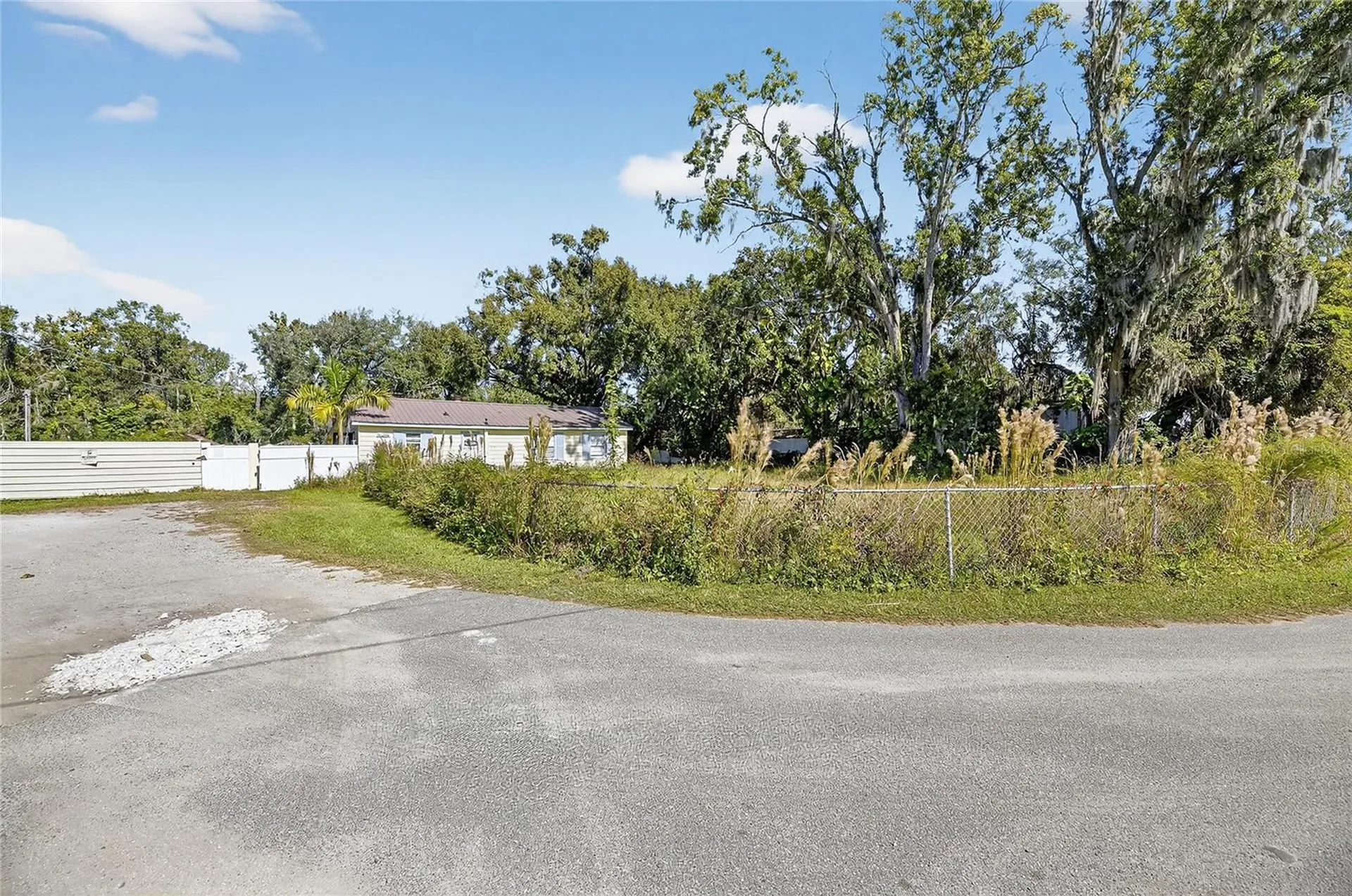 311 S Webb Road Plant City FL 33566