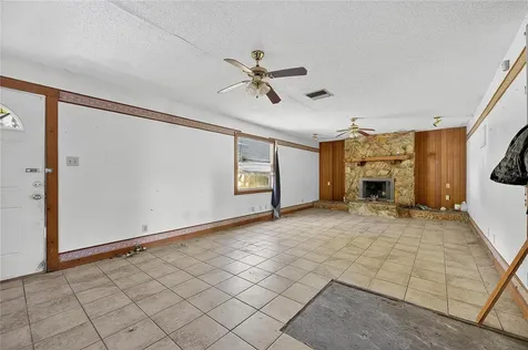 311 S Webb Road Plant City FL 33566