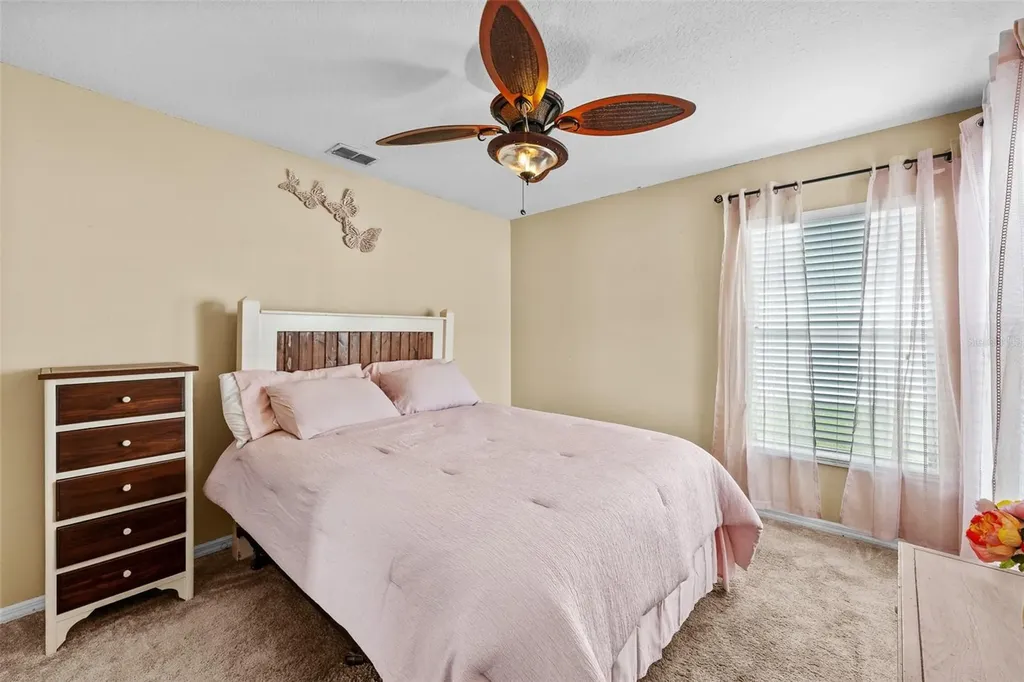 5230 Halstead Lane Zephyrhills FL 33541